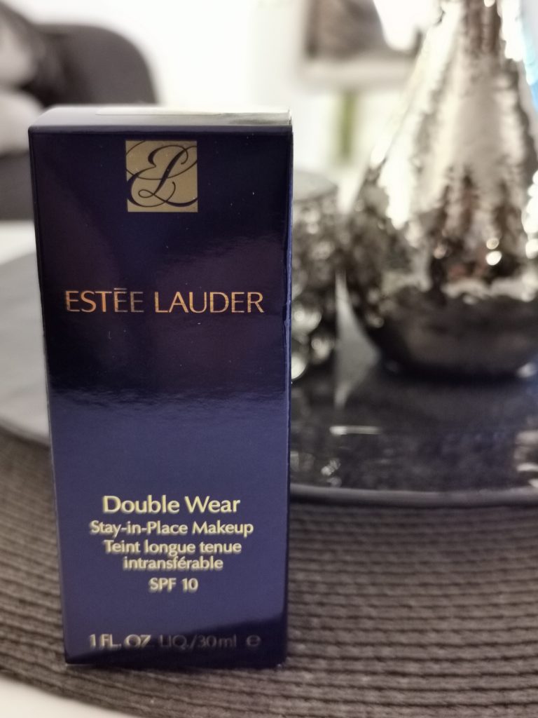 Estée Lauder Double Wear Stay-in Place Makeup Verpackung