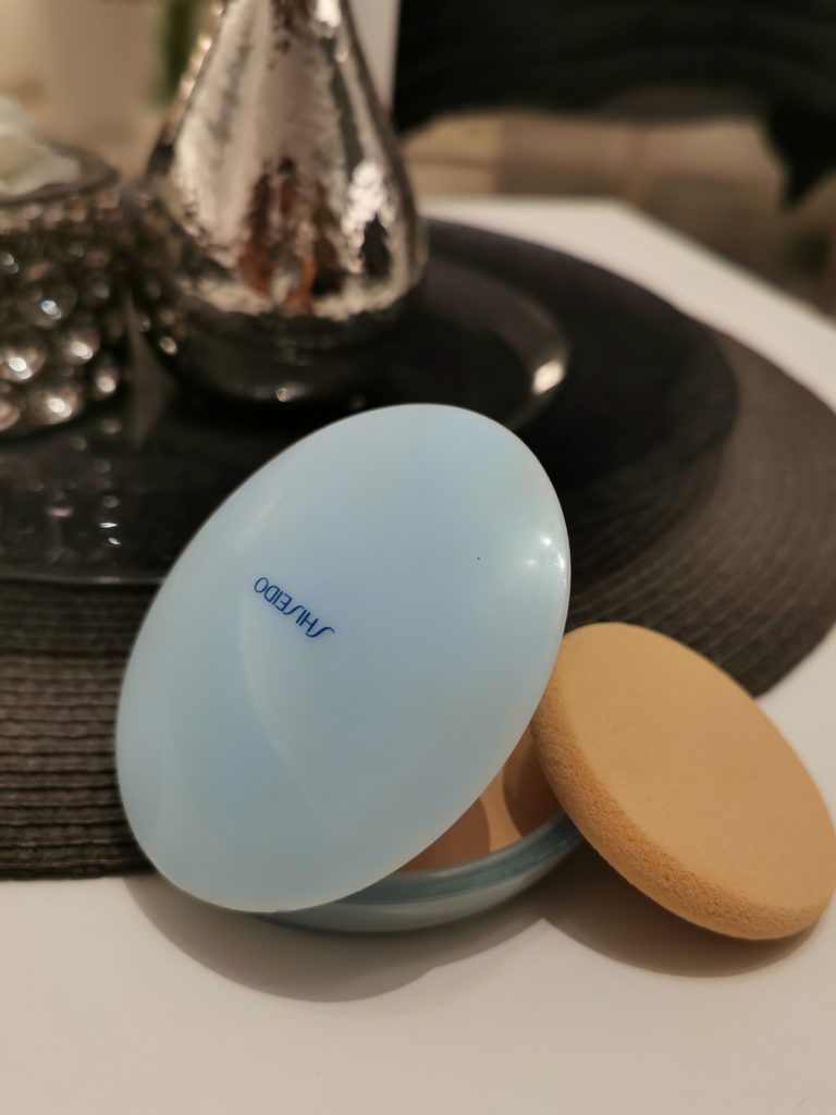 Matifying Compact Oil-Free SPF 16 Puder von Shiseido